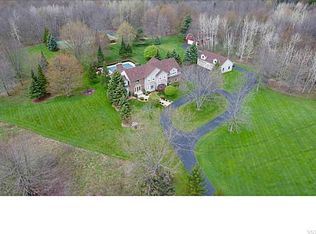 1400 Girdle Rd, Elma, NY 14059