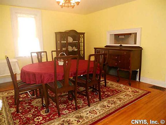 5th image of 56 Cayuga St