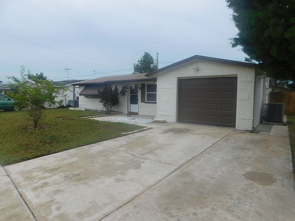 1st image of 1121 Tamarac Dr