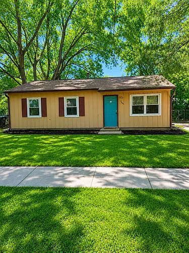 1403 Centennial Dr Photo 1