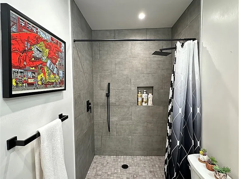 6156 Burwood Ave — Photo 20