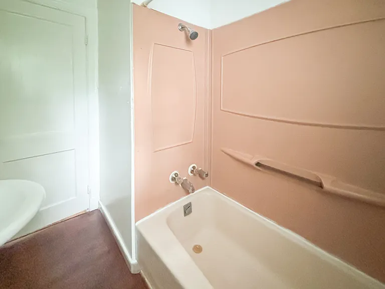 130 Leavenworth St — Photo 5