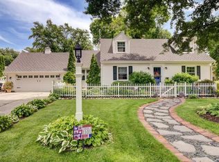 1101 Dillon Dr, Omaha, NE 68132