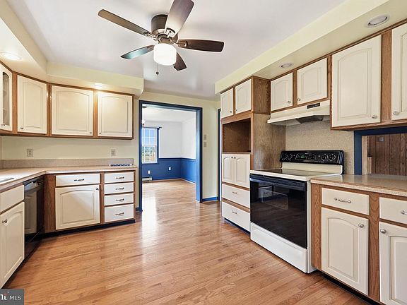 5th image of 4415 Saint Marks Rd