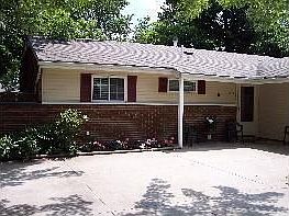 3rd image of 3532 Ivanhoe Dr