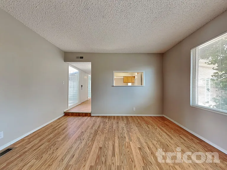 1645 Vance Way — Photo 3