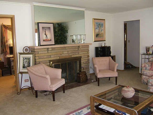 2nd image of 1263 College Ave