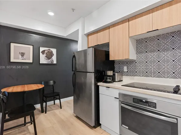 810 7th St Unit 102, Miami Beach, FL 33139