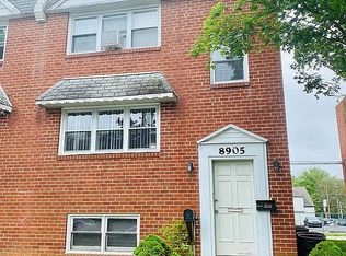 8905 Alton St, Philadelphia, PA 19115