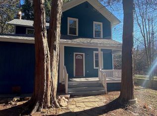 10 Coach Rd, Bear Creek, PA 18602