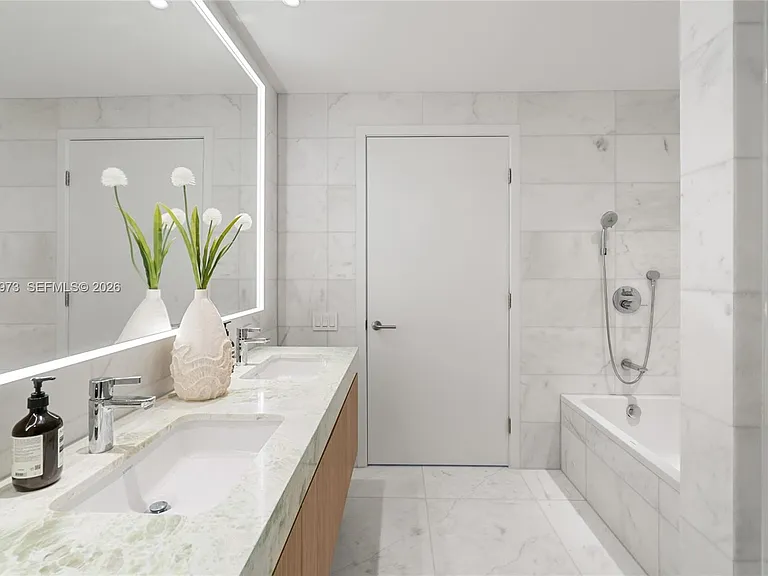 500 Alton Rd #2101/02 — Photo 17