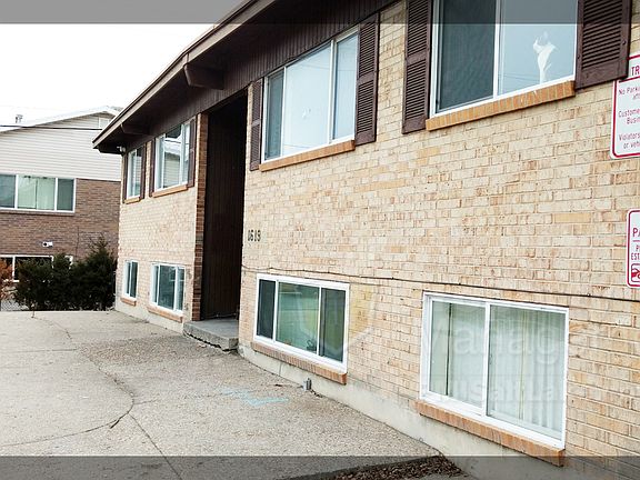2nd image of 1619 W Ivy Cir APT 1