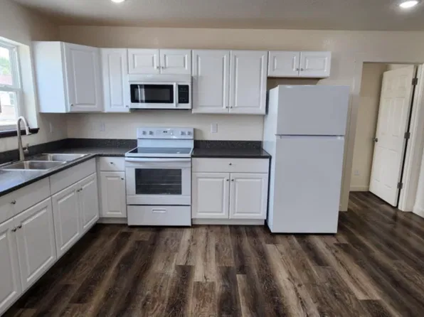 1435 Riverview Rd, Riverton, WY 82501