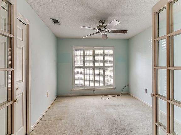 OFFICE OR THIRD BEDROOM