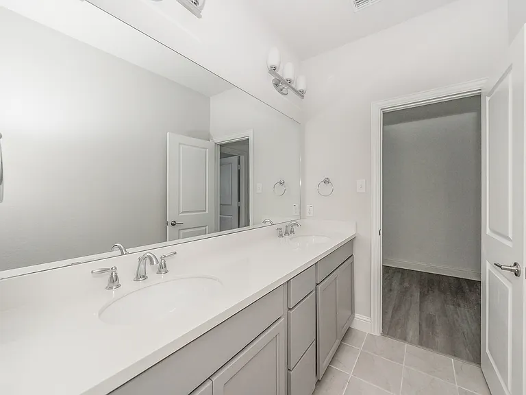 727 Mahogany Ln — Photo 24