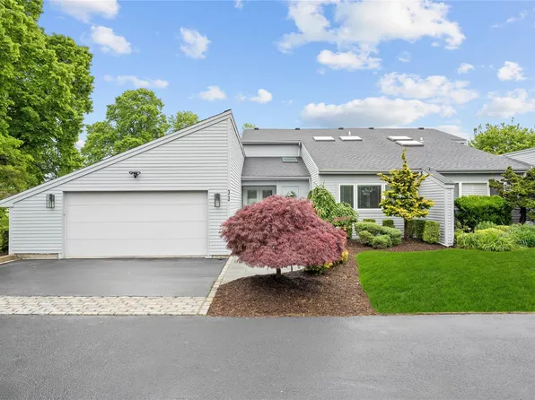 33 Harbour Drive, Blue Point, NY 11715
