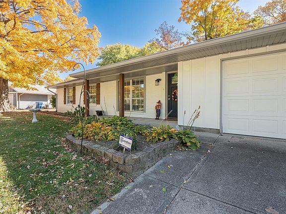 3rd image of 5917 Lakeland Dr