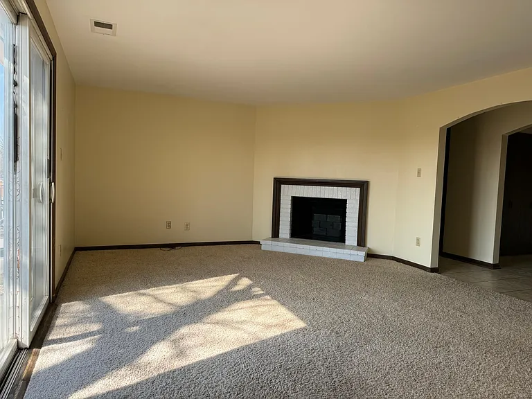 1618 Camellia Dr #C2 — Photo 8