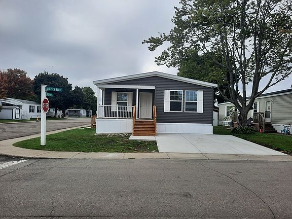 3rd image of 187 Erick Blvd #187