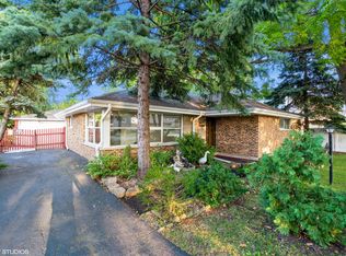 9519 Menard Ave, Oak Lawn, IL 60453