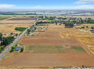 1658 Plumas Arboga Rd, Olivehurst, CA 95961