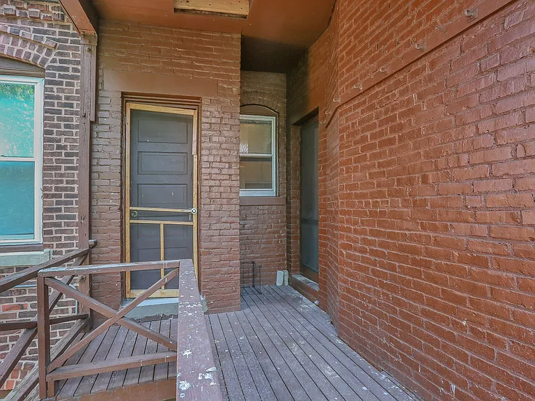 34 Winchester St — Photo 9