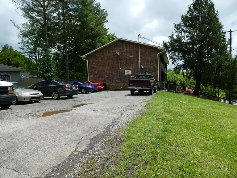 446 Robertsville Rd — Photo 6