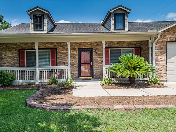 4th image of 2915 Fortuna Dr