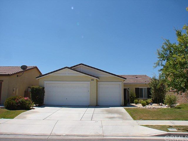 1st image of 34114 Zinnia Ct