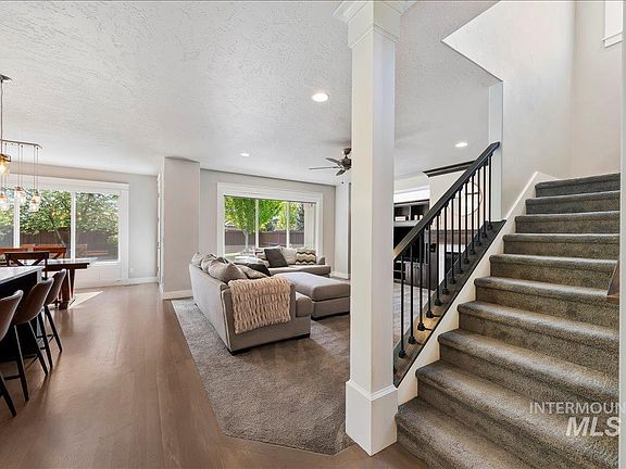 5th image of 5986 N Vicenza Ave