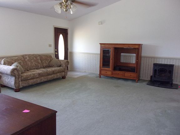 3rd image of 5549 Brandon Park Dr