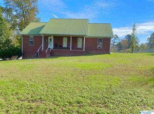 1217 Feemster Gap Rd, Guntersville, AL 35976