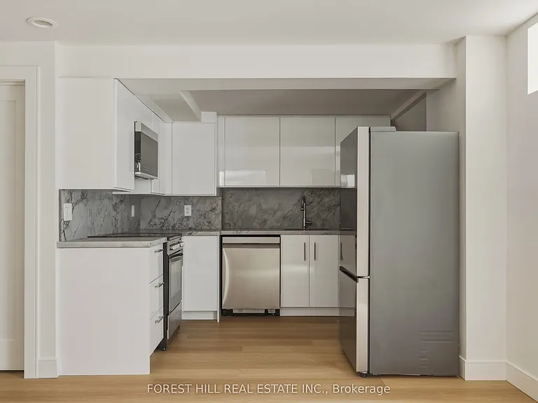 250 Hallam St #LOWER — Photo 3