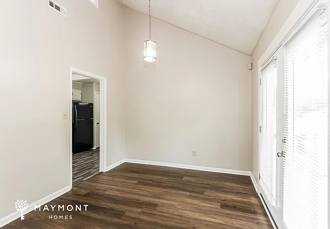 4235 Cap Chat St — Photo 7