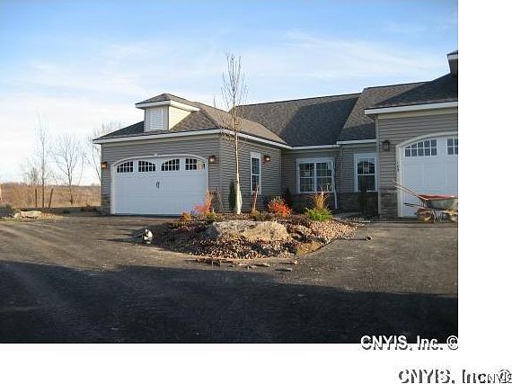 1st image of 105 Stargaze Cir