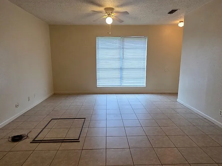 Tammy Lynn Dr 308 — Photo 2