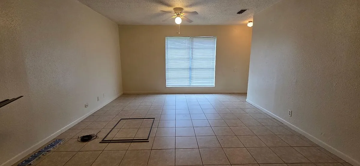 Building Photo - Tammy Lynn Dr 308