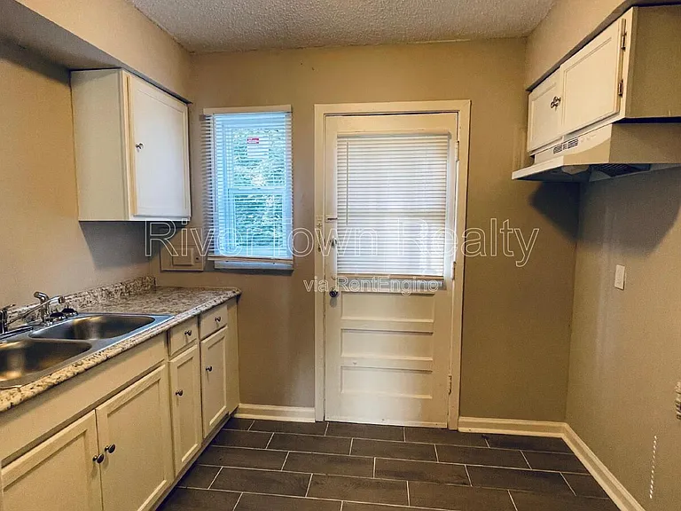 3089 Waynoka Ave #1 — Photo 5
