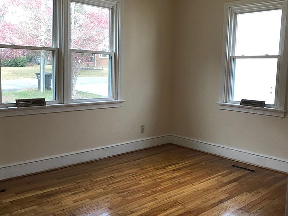 Bedroom #1