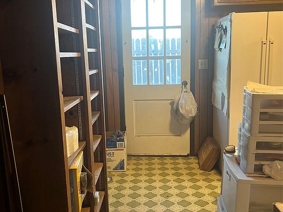 4th image of 302 Anna Ave