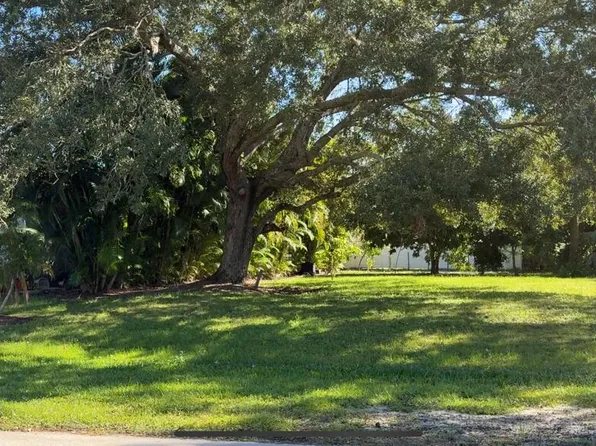 2061 SW Ember Street, Port St Lucie, FL 34953