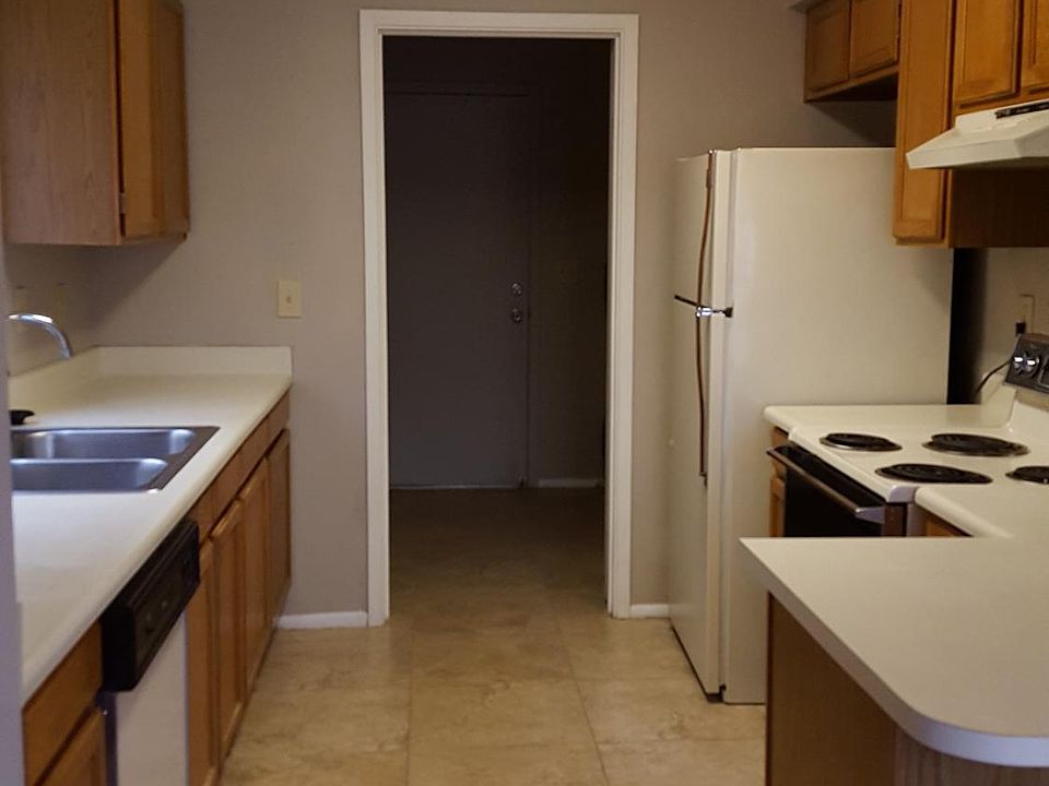 1st image of 8520 W Palm Ln Unit 1023
