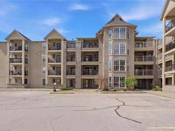 1451 Walkers Line #216, Burlington, ON L7M 4P1