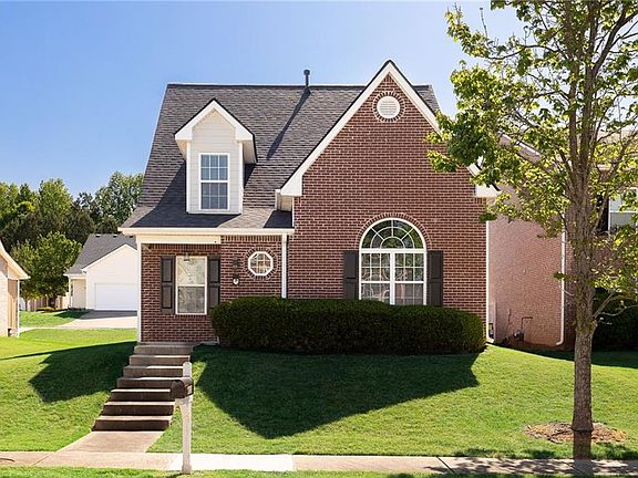 2nd image of 613 Armitage Way