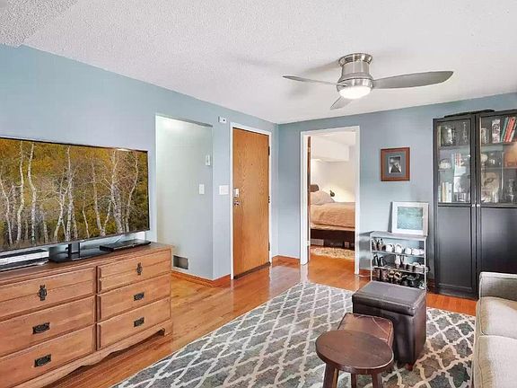 2nd image of 2232 Lincoln St NE #2