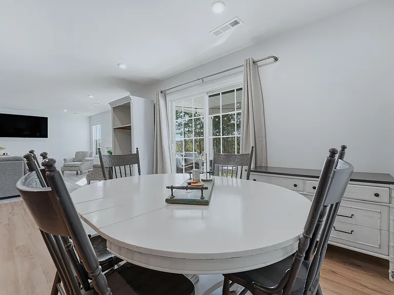 838 Dean Dr — Photo 16