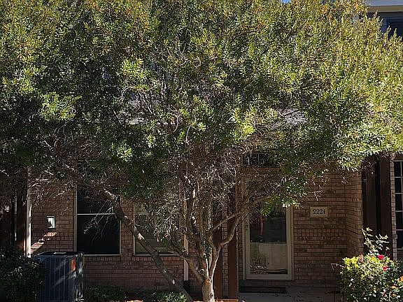 3rd image of 2224 Stoneleigh Pl