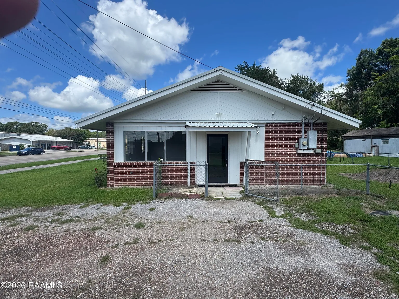 3 bed, 1820 sqft, $1,900 — Photo 3