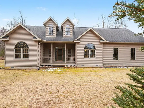 1522 Kingfisher Cir, Alger, MI 48610