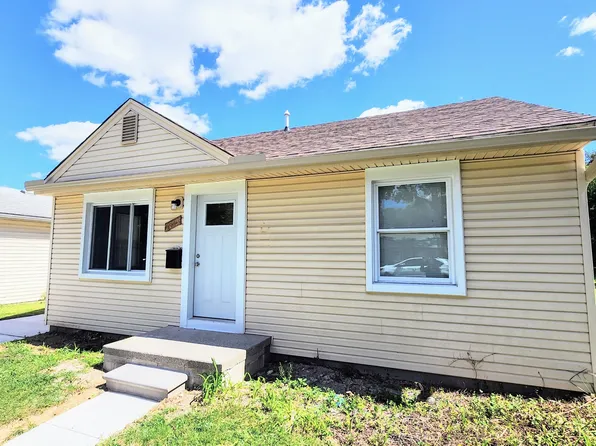 7873 Syracuse St, Taylor, MI 48180